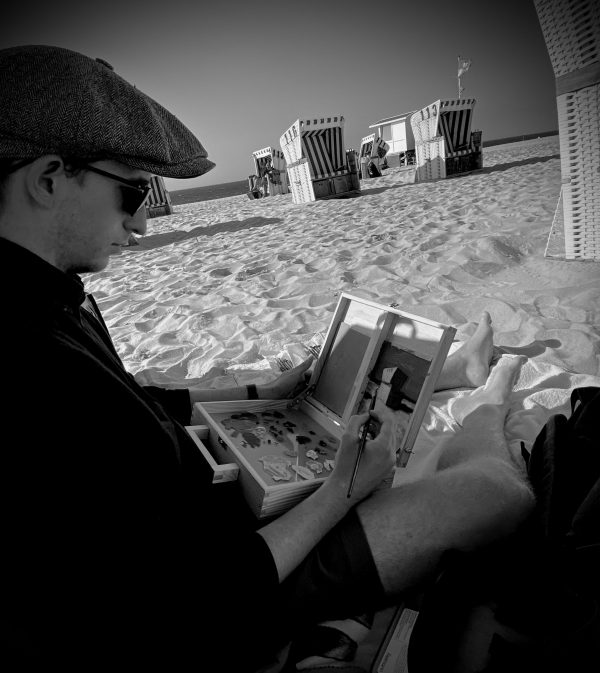 Beach chair by the North Sea - Image 2